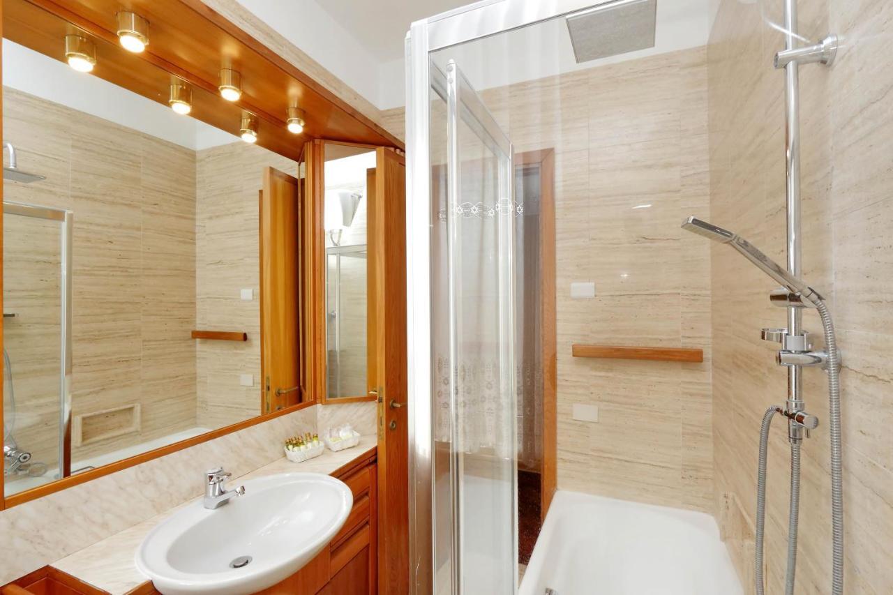 Frattina Family Romantic Superior Suite Dış mekan fotoğraf